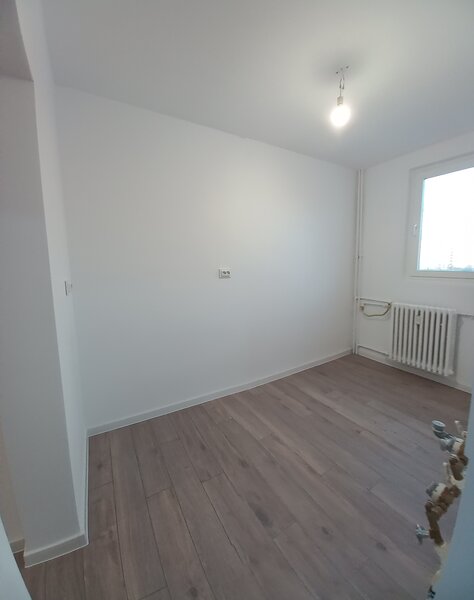 Drumul Taberei, vis a vis de parcul Moghioros