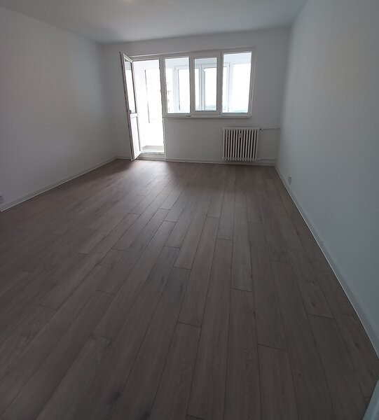 Drumul Taberei, vis a vis de parcul Moghioros